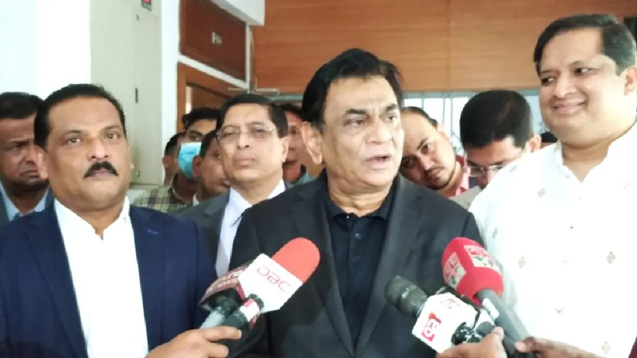 ক্রীড়া মন্ত্রণালয়ের সঙ্গে বাফুফের দূরত্ব নেই: সালাউদ্দিন