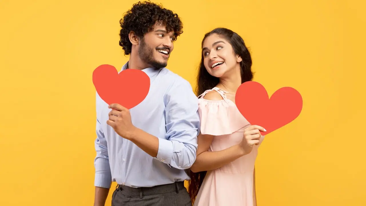 ভালোবাসতে দিবস লাগে না কি!