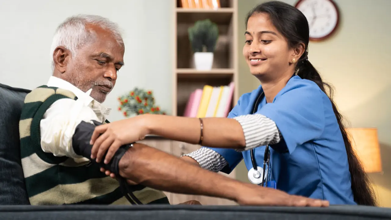 Blood Pressure: প্রাকৃতিকভাবে রক্তচাপ কমানোর উপায়
