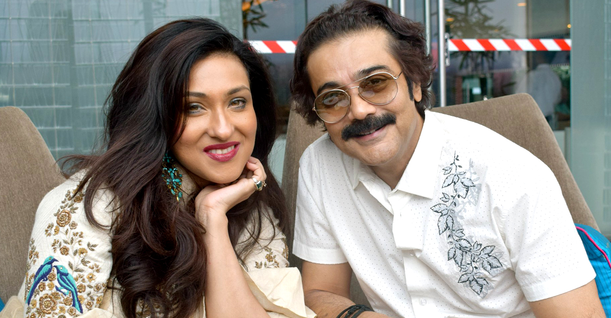 বিয়ে করছেন প্রসেনজিৎ ও ঋতুপর্ণা, প্রকাশ্যে নিমন্ত্রণপত্র!