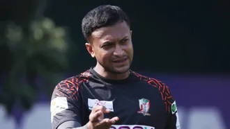 Shakib absent from BPL’s trophy photo session