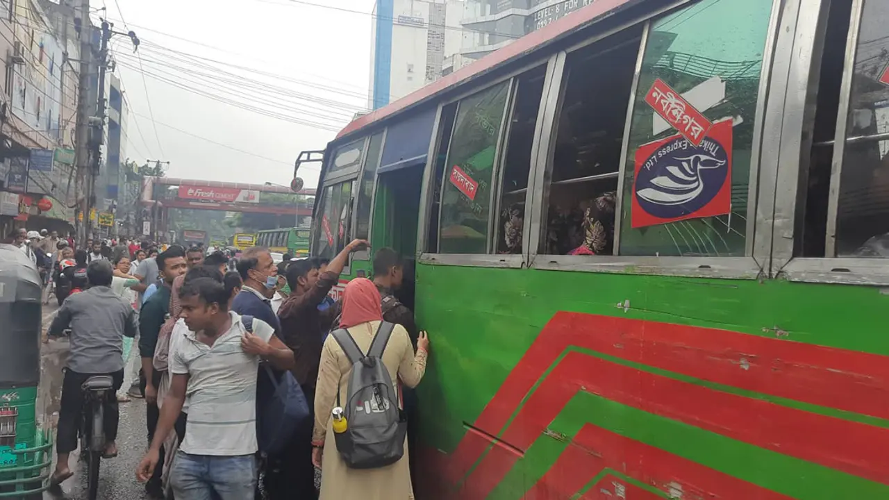 গণপরিবহন ভাড়া বাড়ানোর তোড়জোড়, বৈঠক বিকেলে