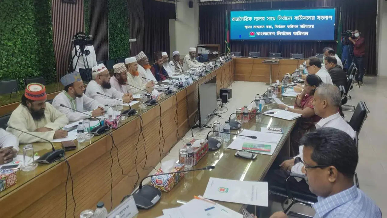 বিতাড়িত করতে হবে না, দায়িত্ব ছেড়ে দেব : সিইসি