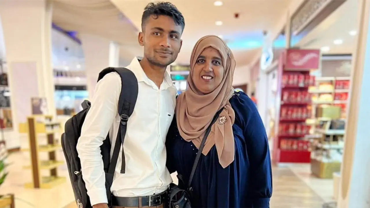 প্রেমের টানে মালদ্বীপের তরুণী এসেছেন কুমিল্লায়