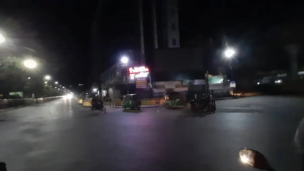রাত থেকেই বন্ধ ‘সিটি বাস’