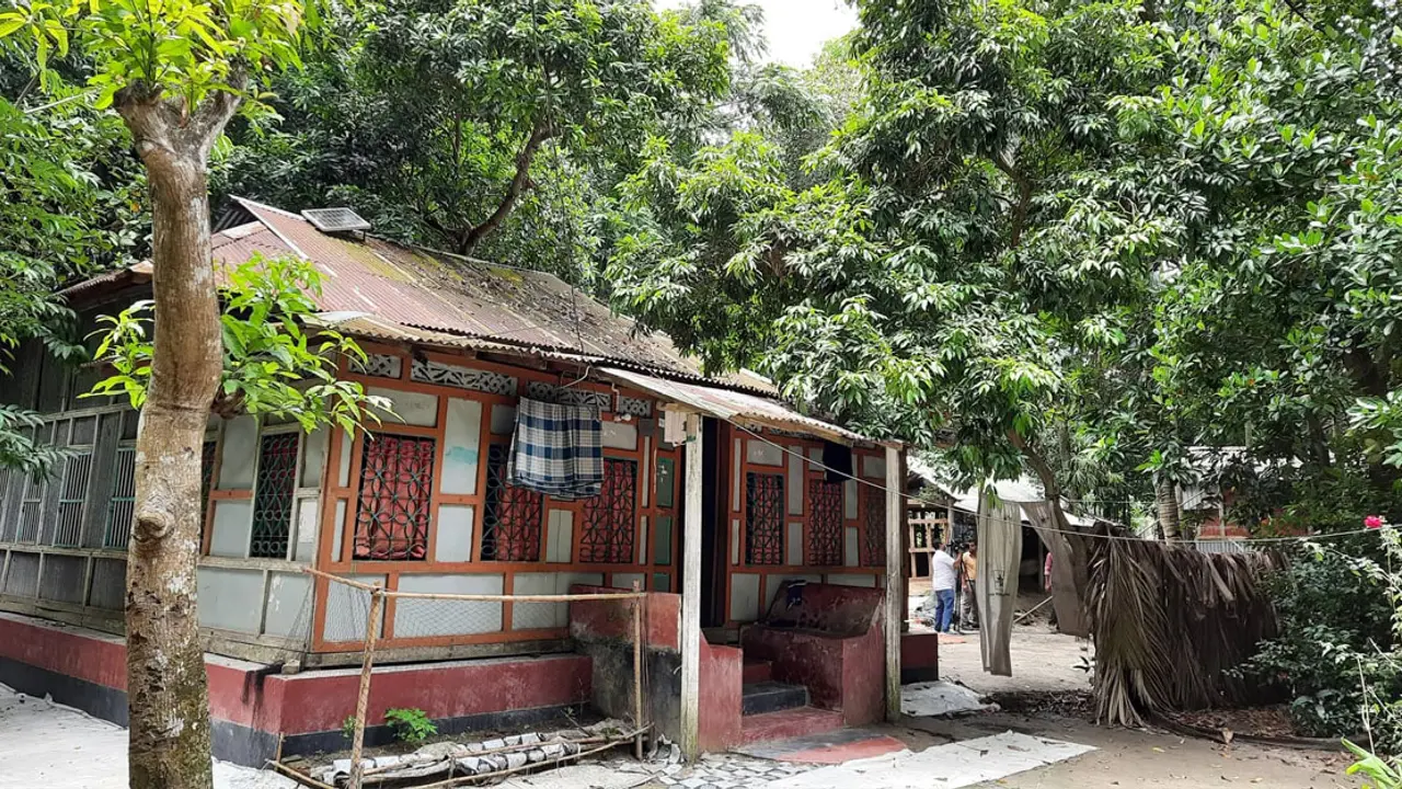 ‘বঙ্গবন্ধু জমি না দিলে হয়তো আমার ছেলেদের রিকশা চালাতে হতো’