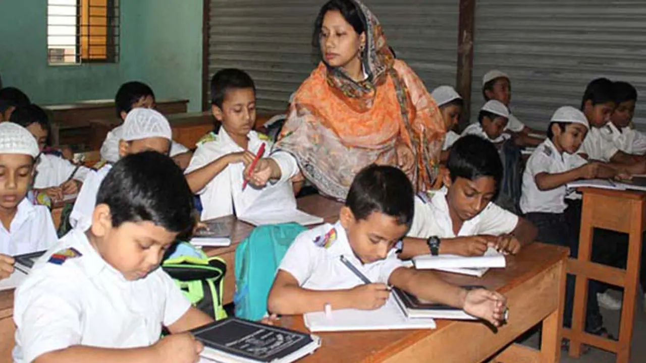 প্রাথমিকে চলতি বছরেই নিয়োগ পাবেন ৪০ হাজার শিক্ষক