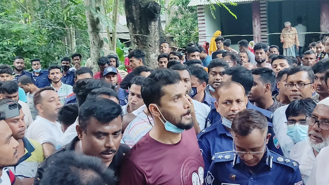 স্থানীয়দের সহযোগিতার হাতটা খুব জরুরি : মাশরাফি