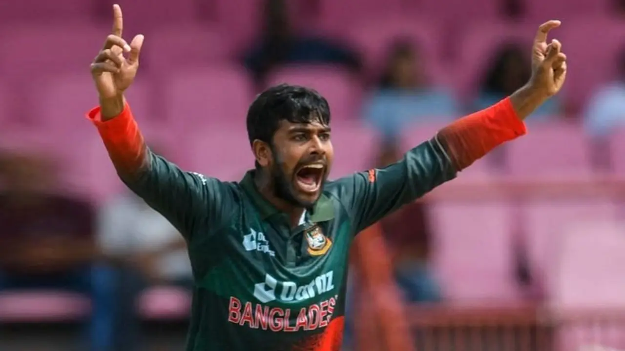 র্যাঙ্কিংয়ে মিরাজের ছক্কা, না খেলেও উন্নতি মুশফিকের