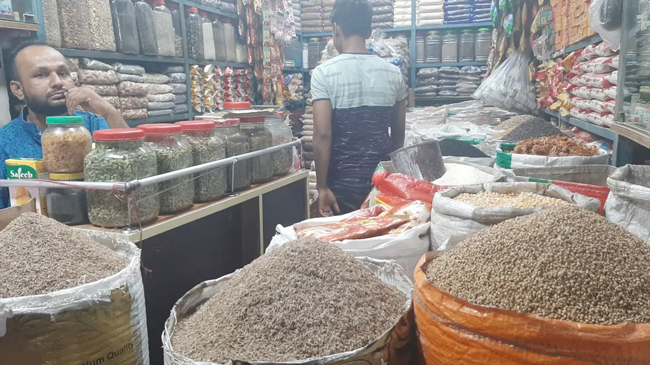ঈদের আগেই চড়া মসলার বাজার