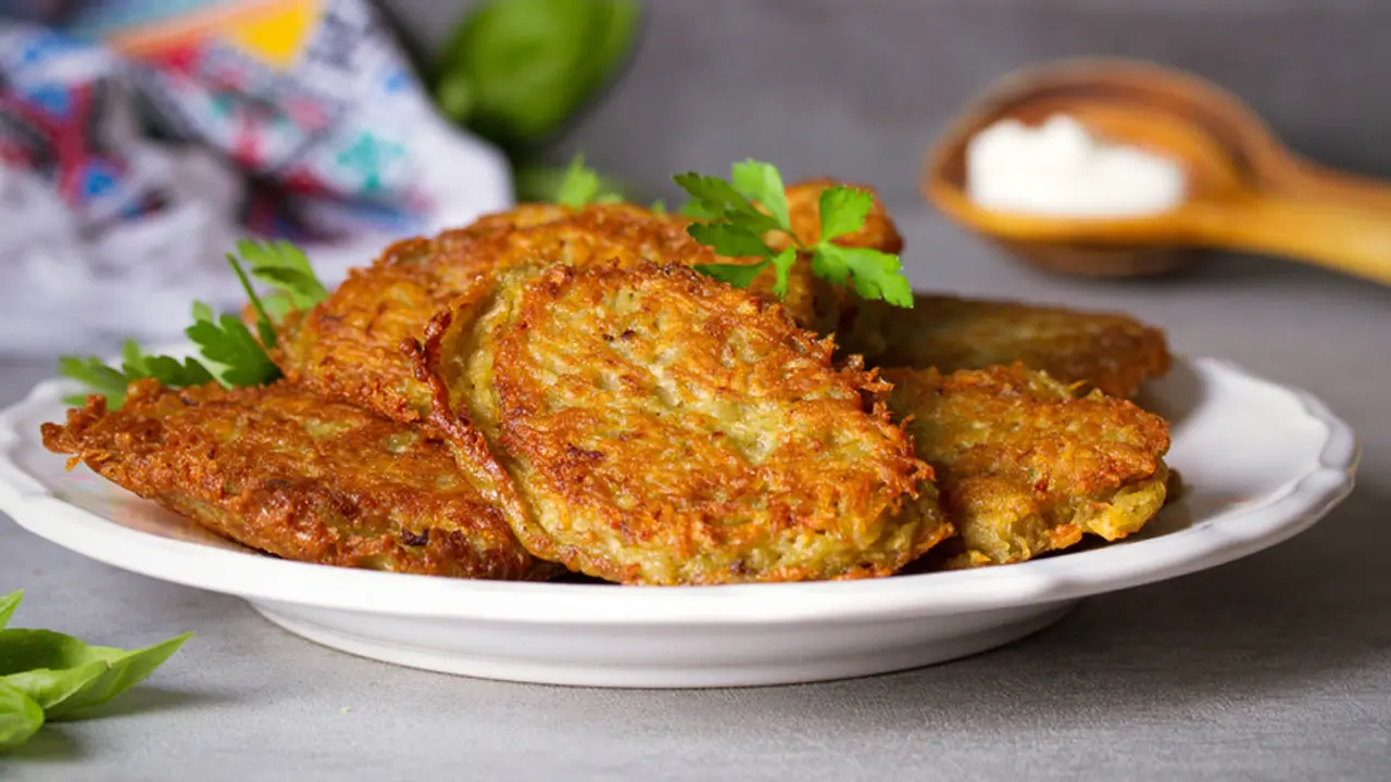 আলুর প্যানকেক তৈরির রেসিপি