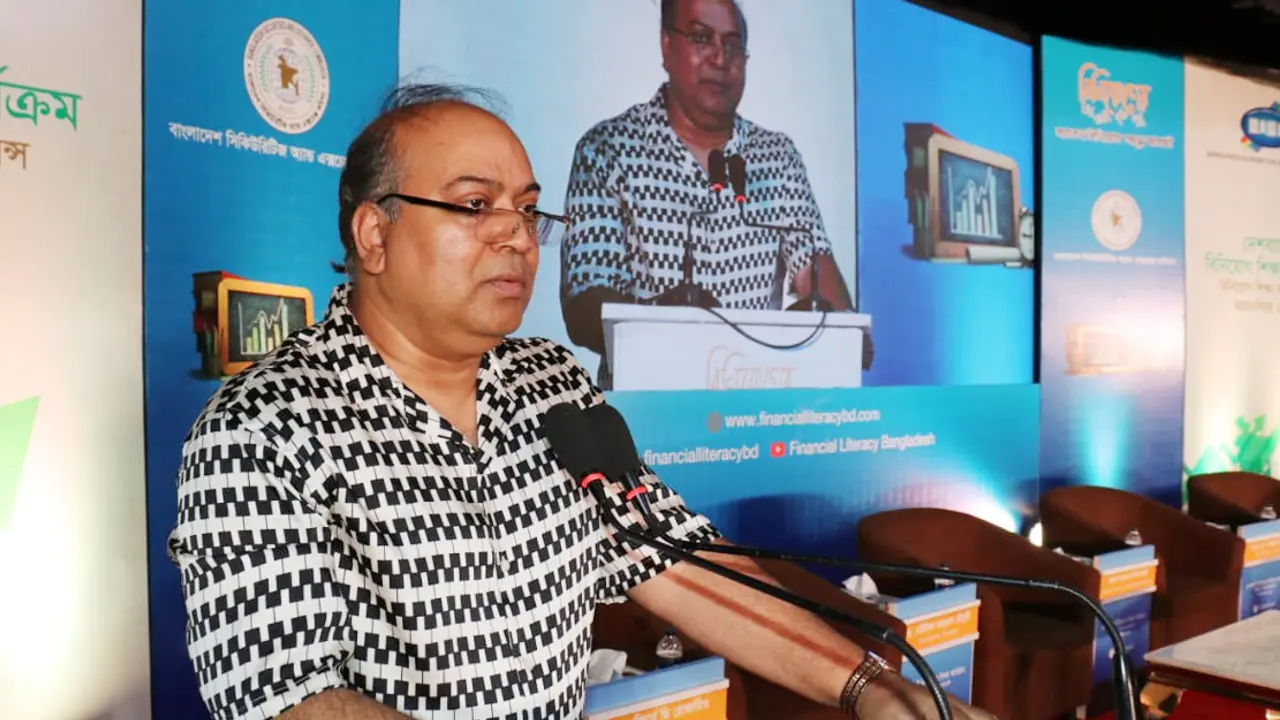 ‘গুজবে কান না দিয়ে ঠান্ডা মাথায় পুঁজিবাজারে বিনিয়োগ করুন’
