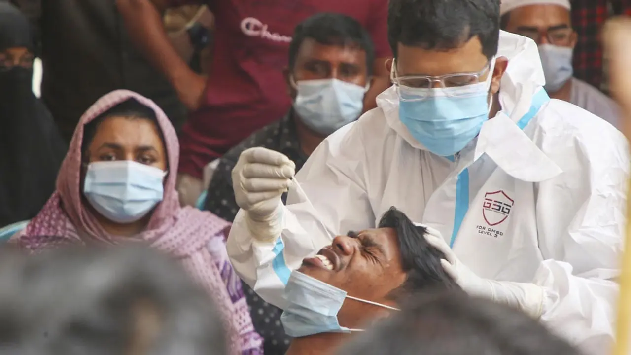 চট্টগ্রামে করোনায় একজনের মৃত্যু, শনাক্ত ৫২