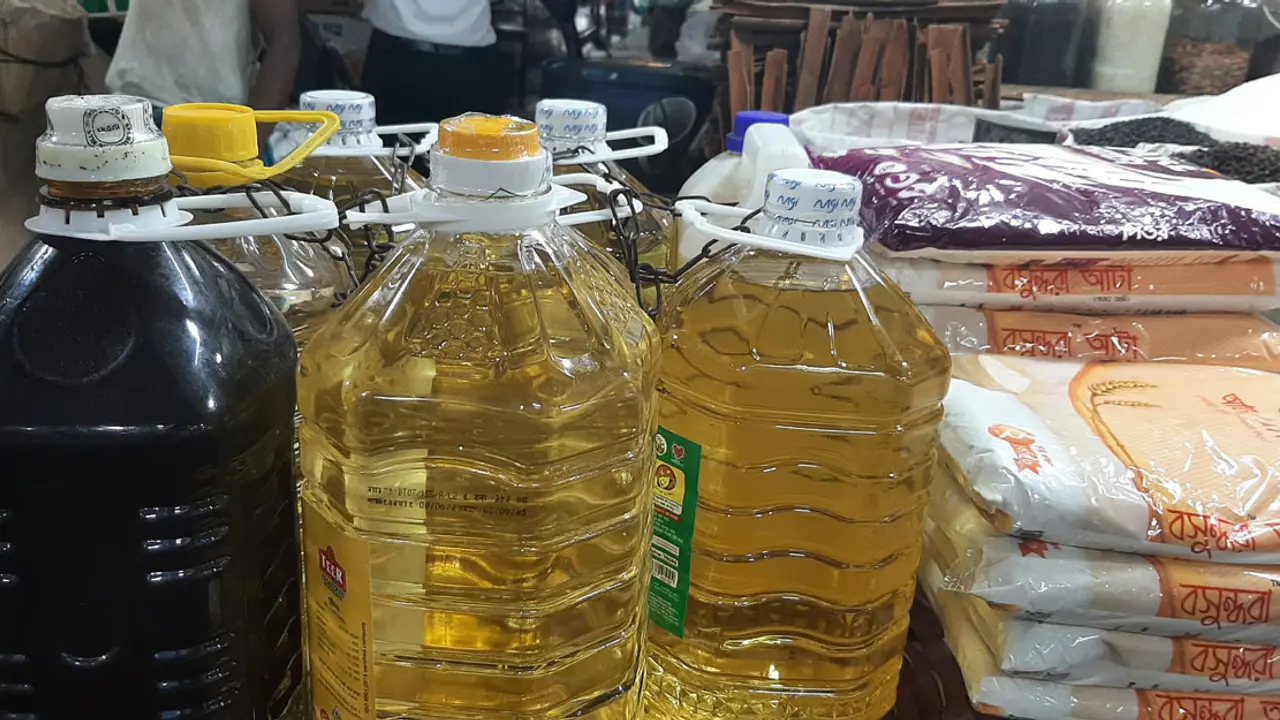 সয়াবিনে হিমশিম খাচ্ছে স্বল্পআয়ের মানুষ