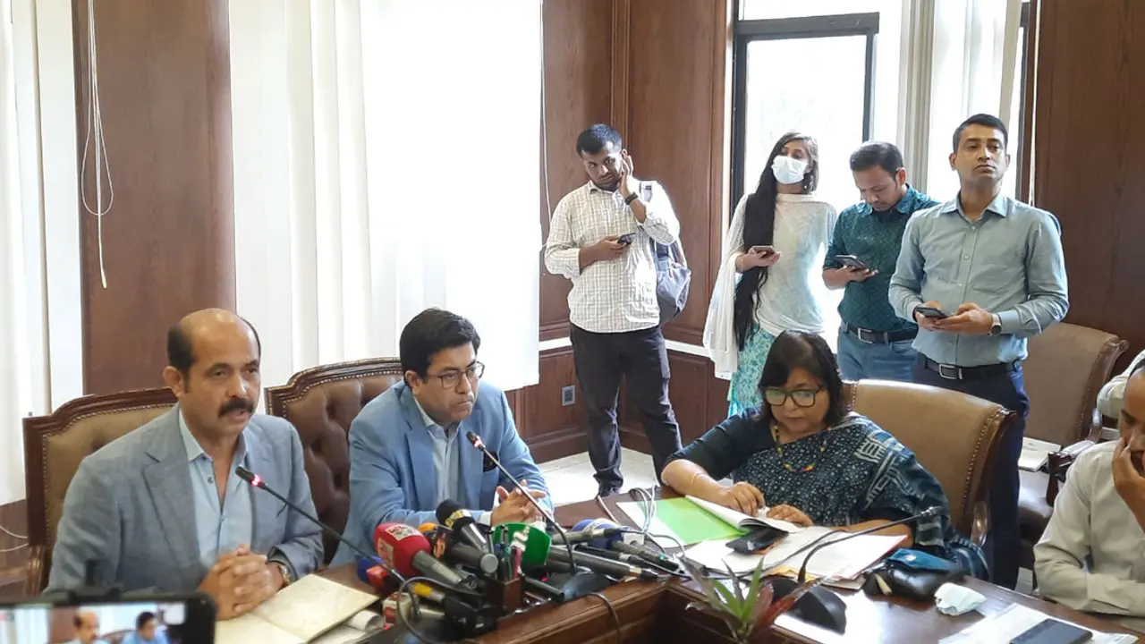 গণপরিবহনের জন্য হচ্ছে র‍্যাপিড পাস : মেয়র আতিকুল
