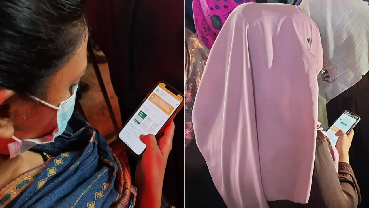 টিকিটের জন্য লাইনে দাঁড়িয়েও অনলাইনে খোঁজ