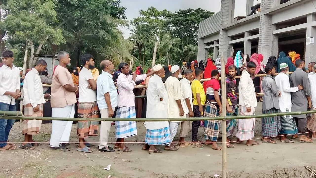 বরগুনায় স্থগিত দুই ইউপিতে ভোটগ্রহণ চলছে