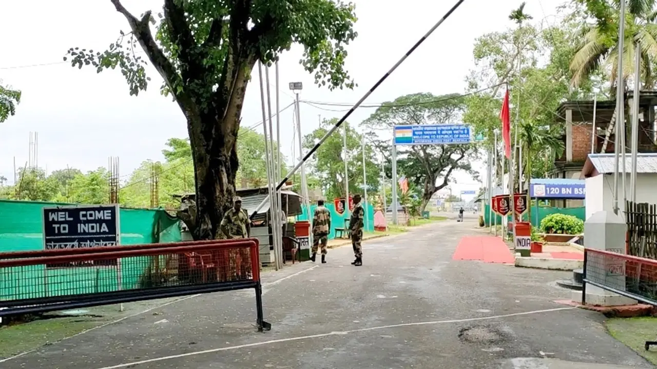 আখাউড়া স্থলবন্দরে আড়াই কোটি টাকার ক্ষতি