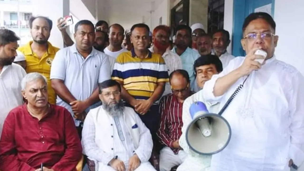 ‘এমপি বাহার কুমিল্লায় না থাকতে পারলে আমরাও থাকব না’
