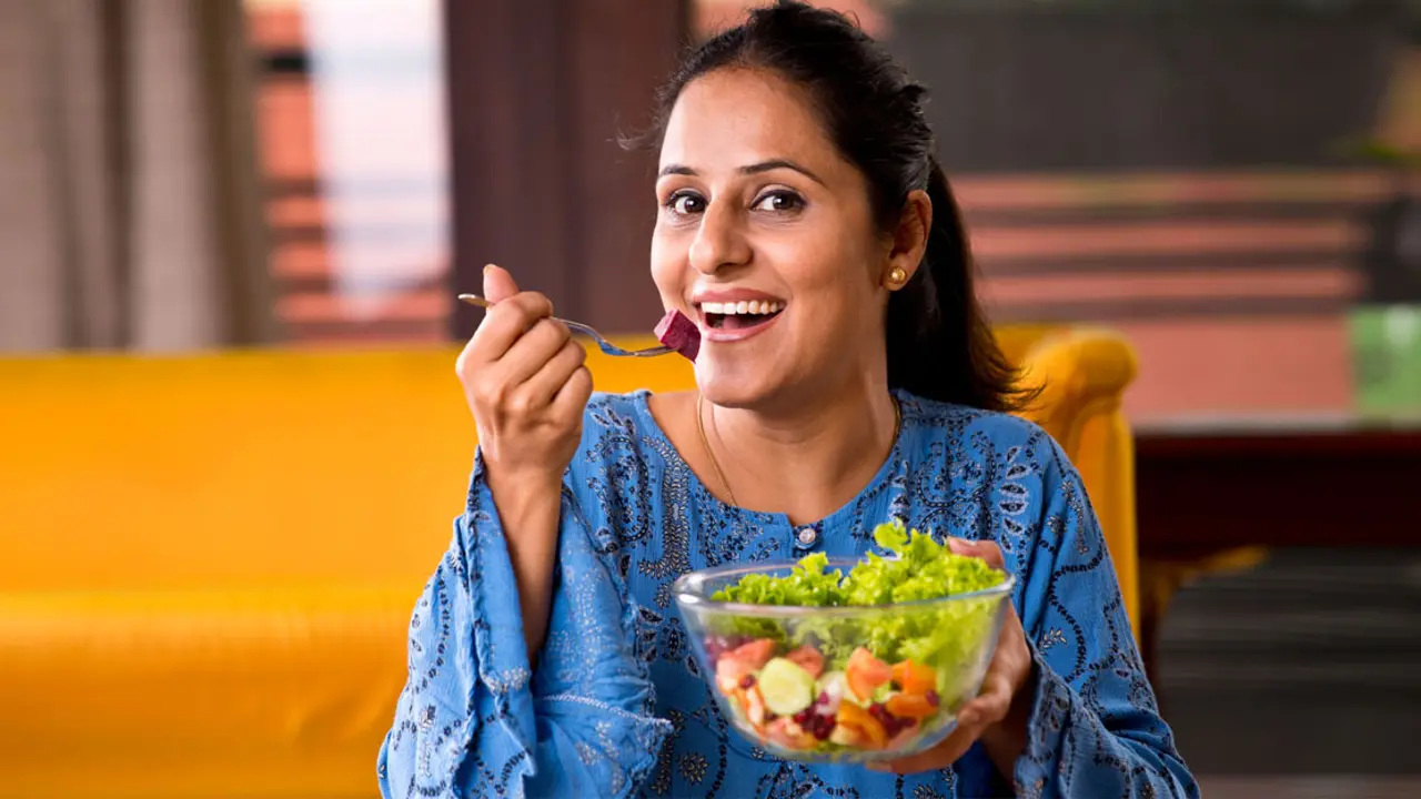 গ্যাস্ট্রিক ও পেট ফাঁপা দূর করবে যেসব খাবার