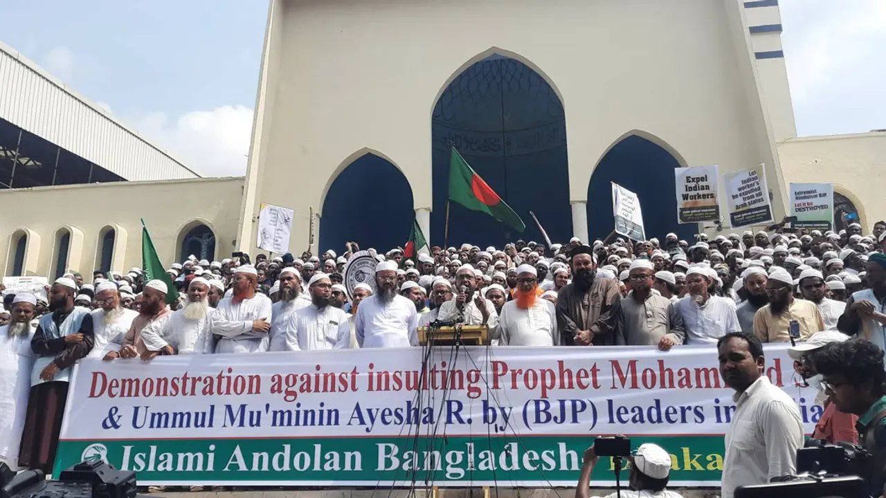 ক্ষমতাপাগল সরকারকে মোদিও রক্ষা করতে পারবে না: চরমোনাই
