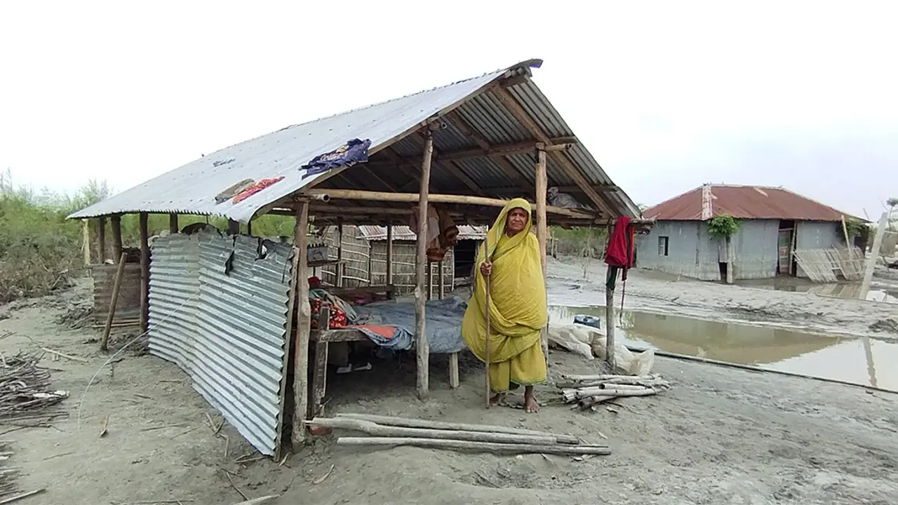 পানি তো শুকাইছে, কিন্তু হামরা থাকমো কোনডাই