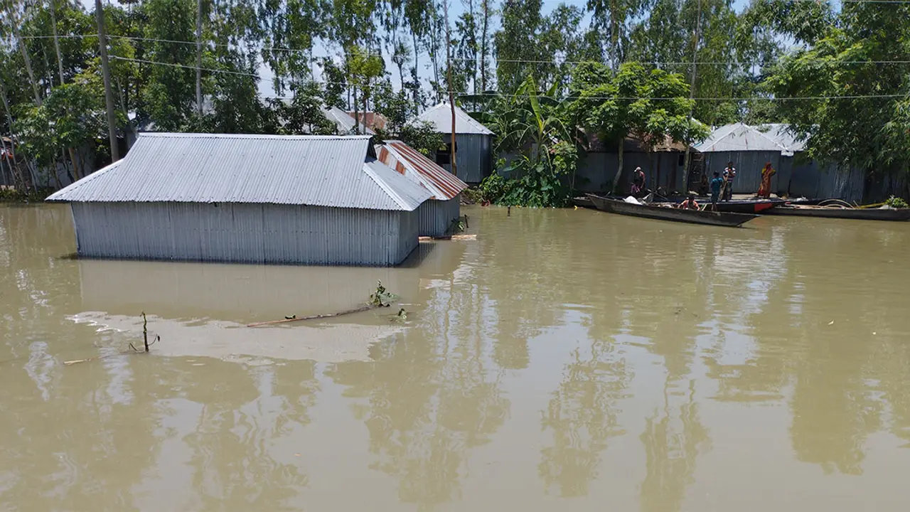 কুড়িগ্রামের নিম্নাঞ্চল প্লাবিত, ফের আতঙ্কে মানুষ