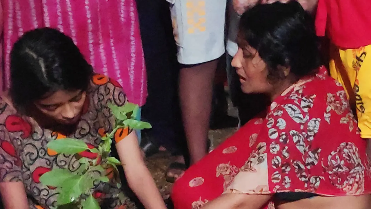 নারায়ণগঞ্জে বিদ্যুৎস্পৃষ্টে প্রাণ গেল ৩ গৃহবধূর