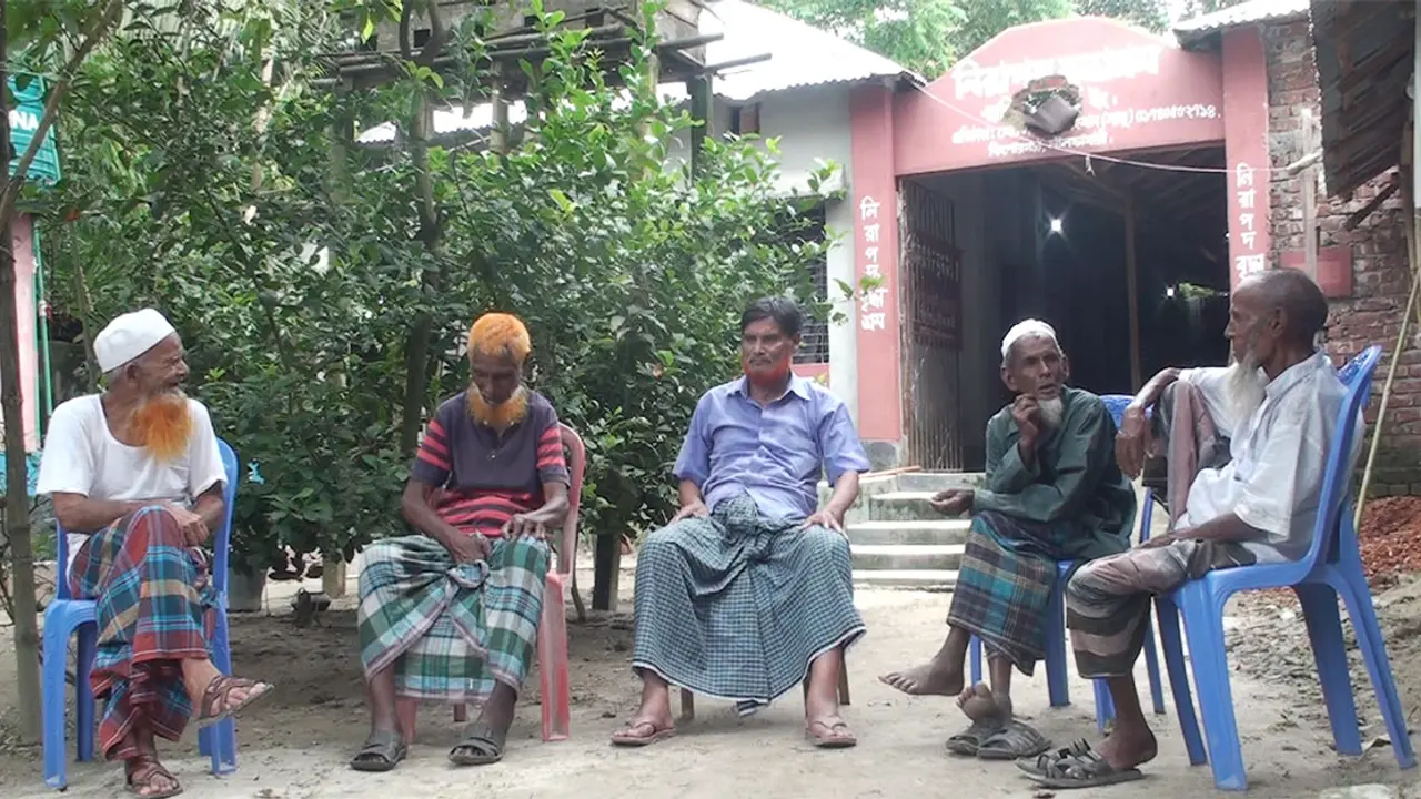 বেটা-বেটি আমাক দেখে না, শ্বশুর-শাশুড়িকে দেখে