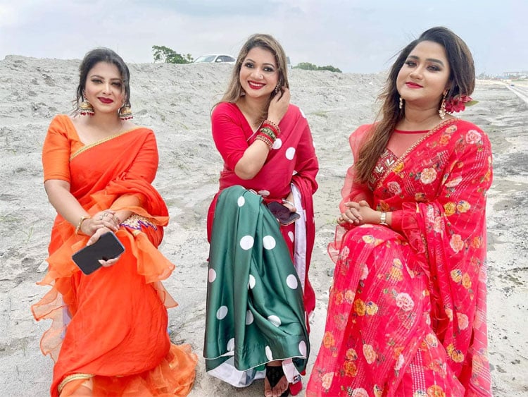 গানটির শুটিংয়ে আঁখি আলমগীর, ঝিলিক ও কোনাল