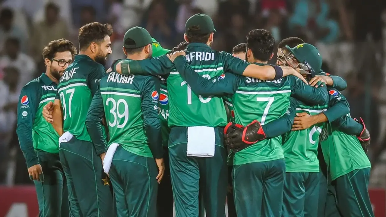 এক ম্যাচ হাতে রেখেই সিরিজ পাকিস্তানের