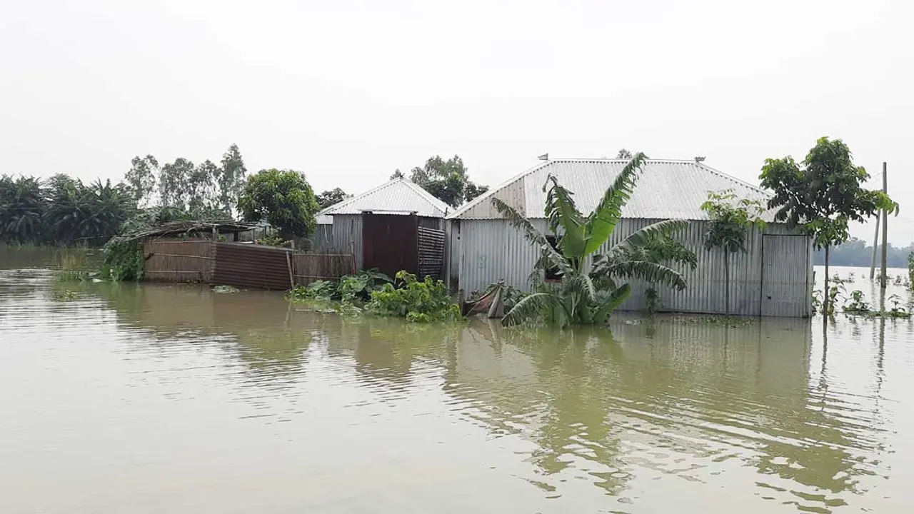 বিপৎসীমার ৫৪ সেমি ওপরে যমুনার পানি, নিম্নাঞ্চল প্লাবিত