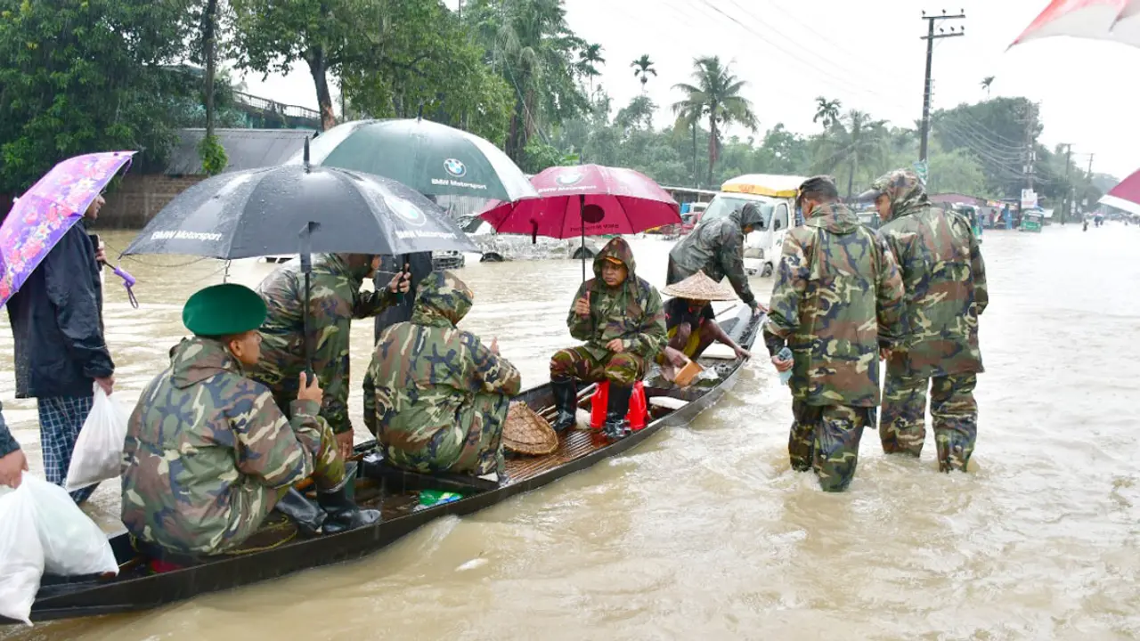 বন্যায় ক্ষতিগ্রস্তদের সহায়তায় সেনাবাহিনীর টোল ফ্রি নম্বর