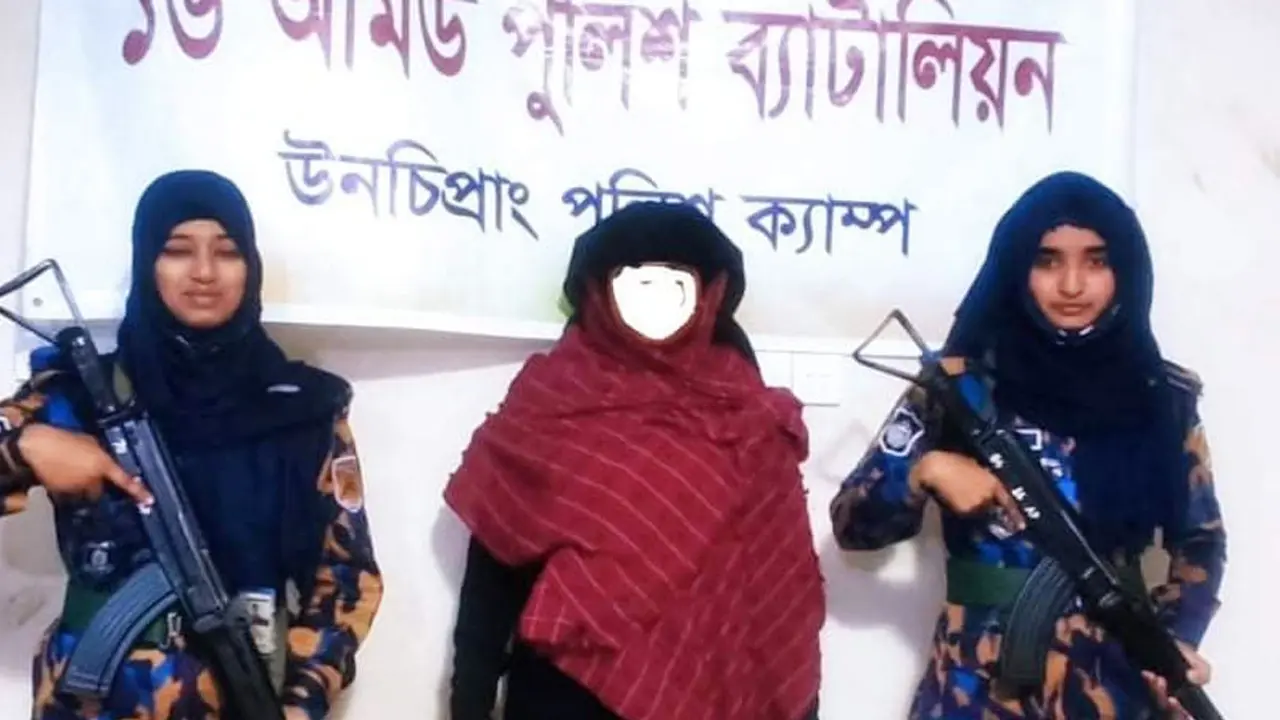 রোহিঙ্গা ক্যাম্পে ঘুমন্ত স্বামীকে কুপিয়ে হত্যা, স্ত্রী আটক