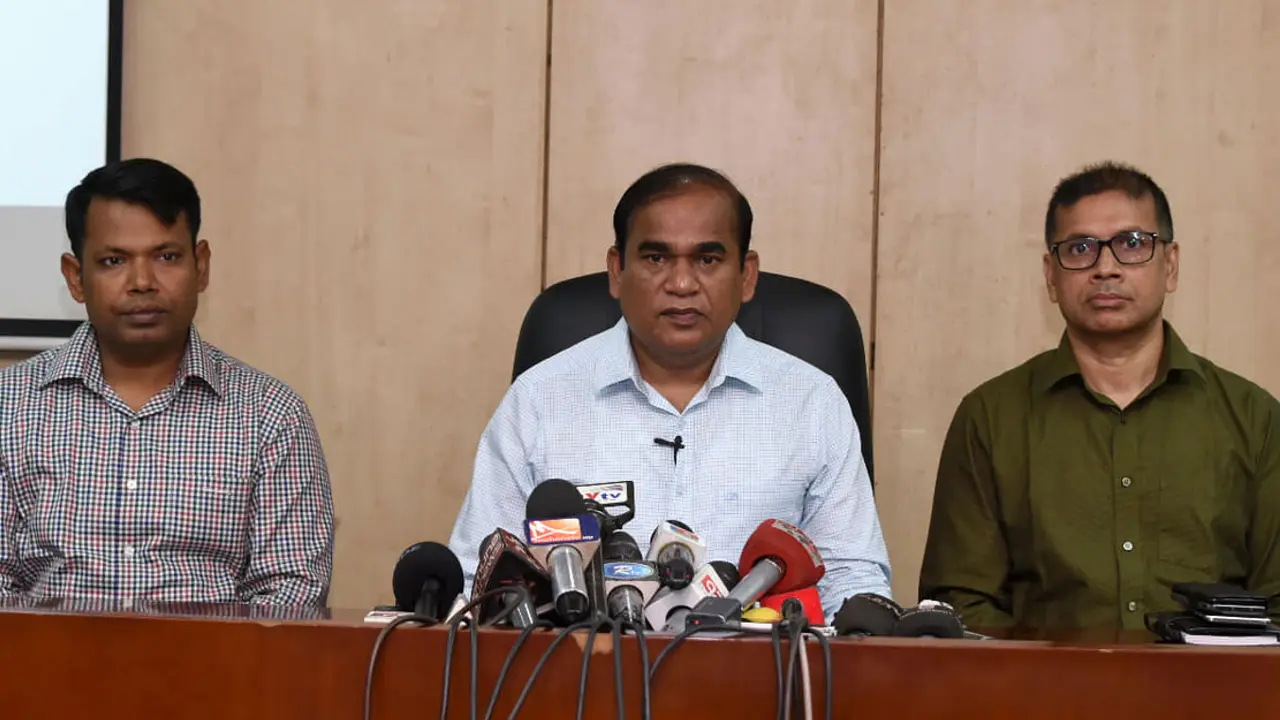 মোবাইল ছিনতাইয়ের মামলা না নিলে ব্যবস্থা : ডিএমপি