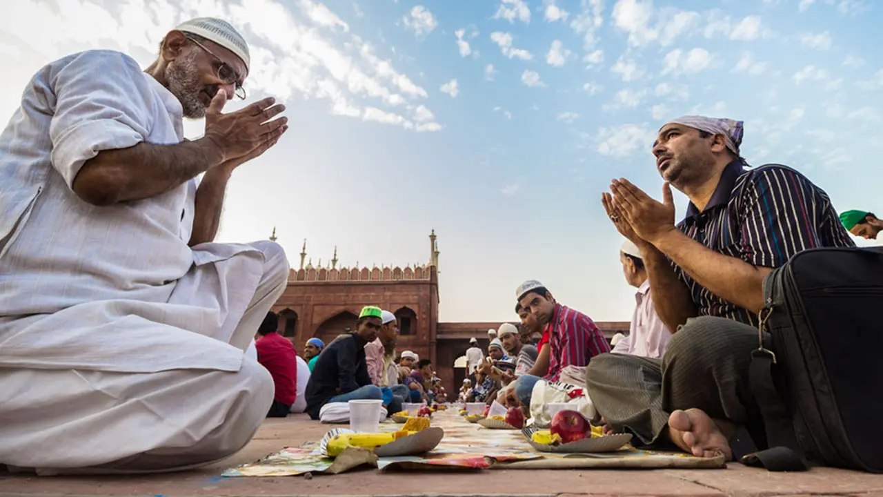 ইফতারের দোয়া। Iftarer Dua In Bangla