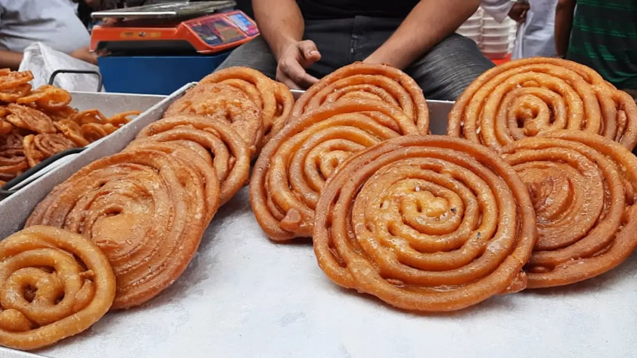 এক পিস জিলাপির দাম ৩৬০ টাকা