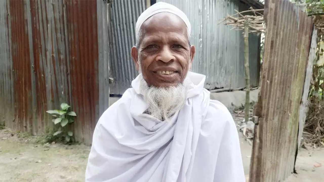 ৪০ বছর ধরে রোজা রাখছেন তিনি