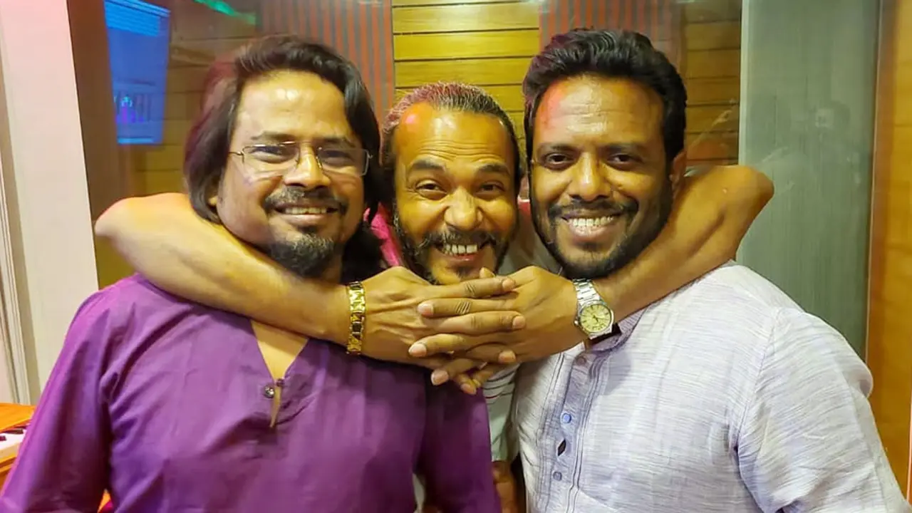 ১০ বছর পর সিনেমায় গাইলেন লুৎফর