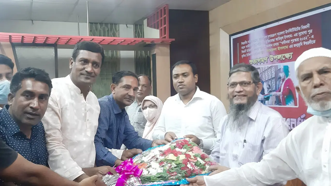 দেশেই ২ লাখ টাকায় কিডনি প্রতিস্থাপন করা সম্ভব : ডা. কামরুল