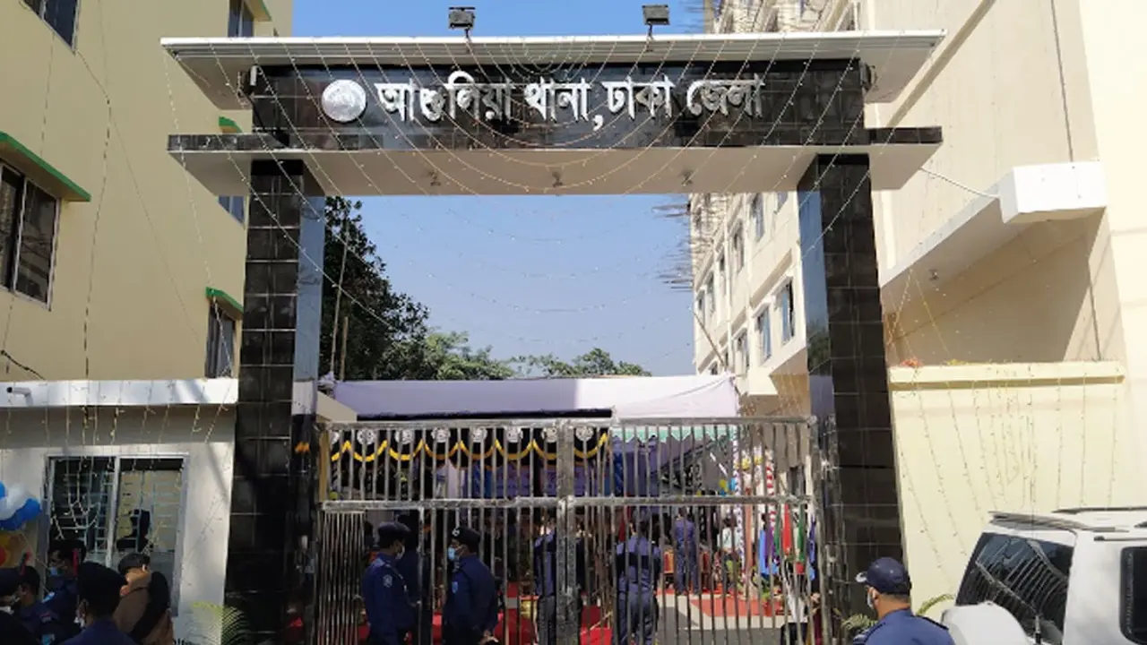 একই কক্ষে মিলল স্বামী-স্ত্রীর ঝুলন্ত মরদেহ