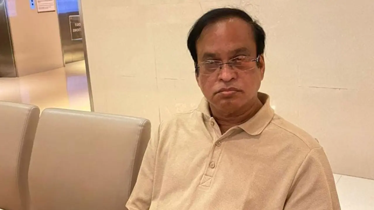 হাজী সেলিমকে হাসপাতালে ভর্তি