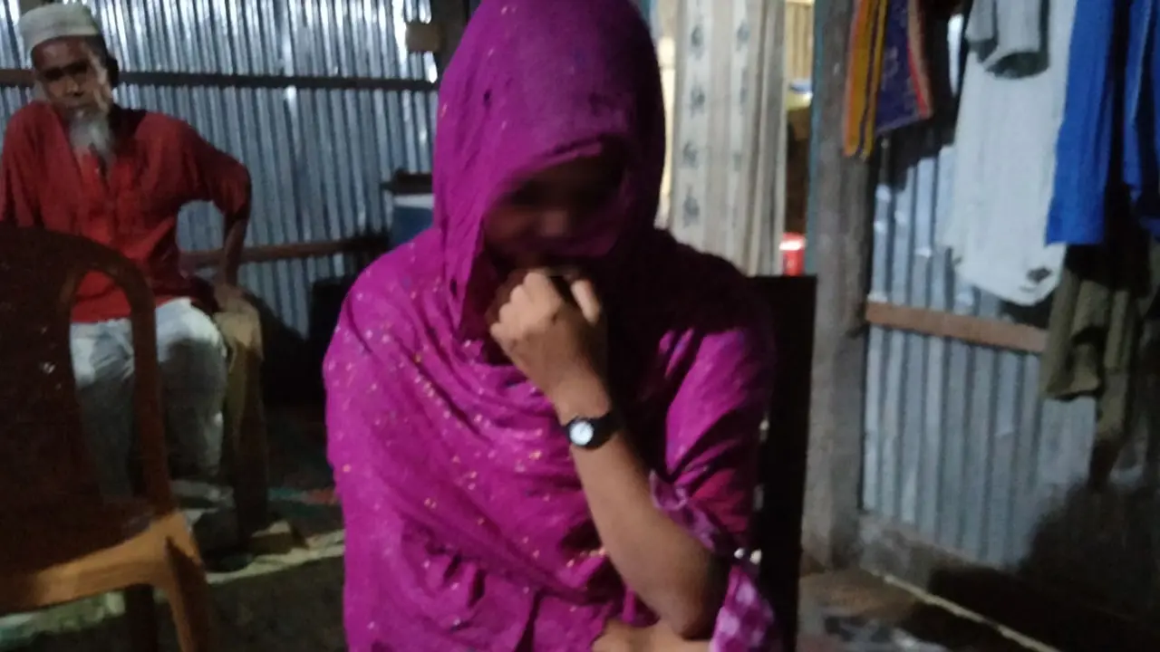 বিষ কিনতে গিয়ে দোকানির সঙ্গে প্রেম, বিয়ে না করায় আত্মহত্যাচেষ্টা