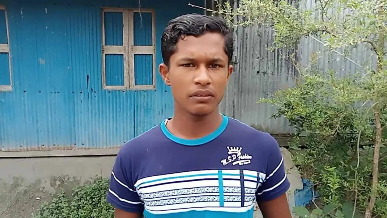 সিঙ্গাপুরের কথা বলে জুয়েলকে চট্টগ্রামের বিমানে তুলে দেওয়া হলো