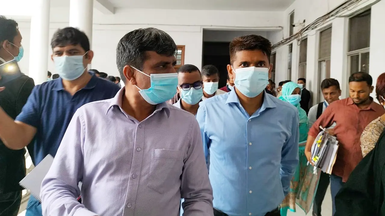ব্যাখ্যা দিতে ৫ জেলার ডিসি হাইকোর্টে