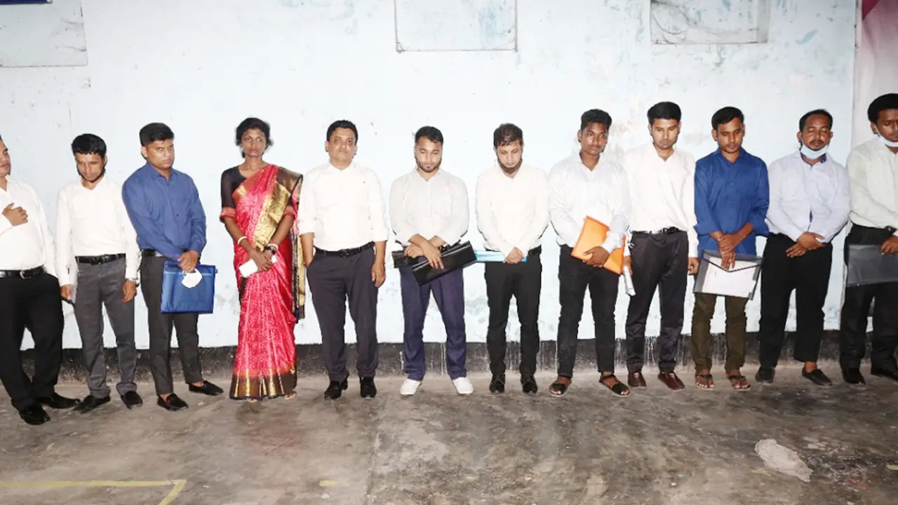 মৌখিক পরীক্ষায় জানা গেল তারা পরীক্ষা দেননি!