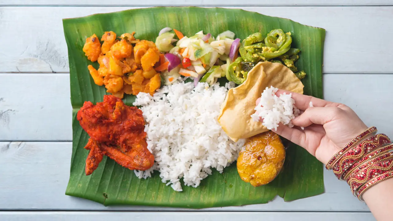 কলাপাতায় খাবার খাওয়ার উপকারিতা