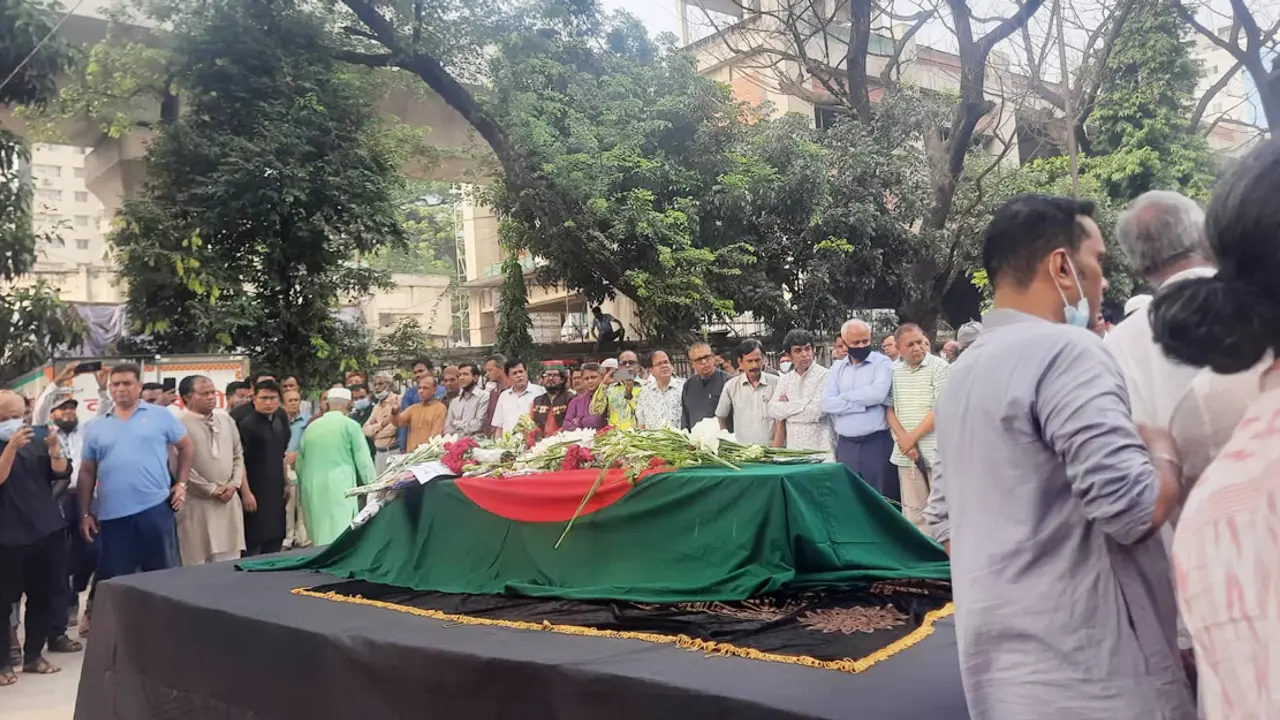 আবদুল গাফ্ফার চৌধুরীর দ্বিতীয় জানাজা প্রেস ক্লাবে অনুষ্ঠিত