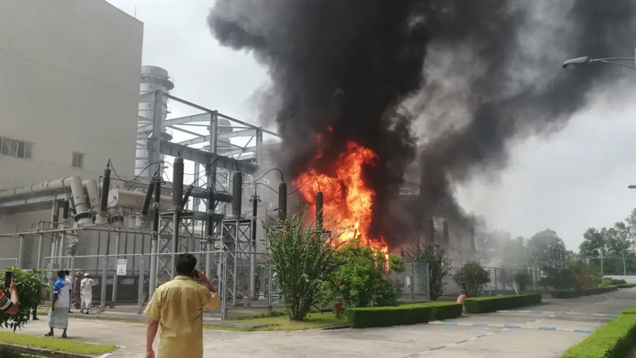 শাহজিবাজার বিদ্যুৎ উৎপাদন কেন্দ্রে আগুন