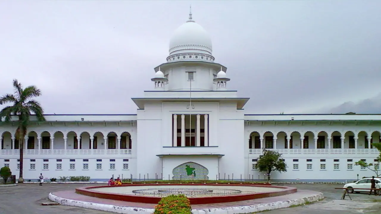 বোরকা-হিজাব নিয়ে হেনস্তা : তদন্তের নির্দেশ হাইকোর্টের